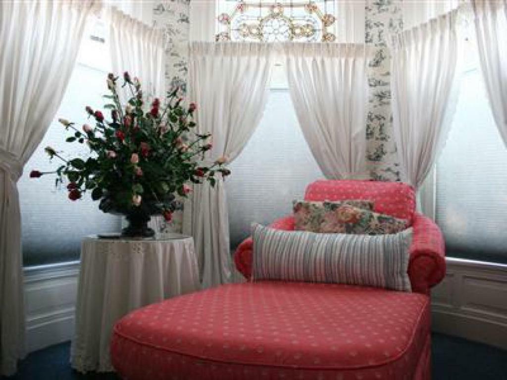 M&M Victorian Bed And Breakfast Marinette Buitenkant foto